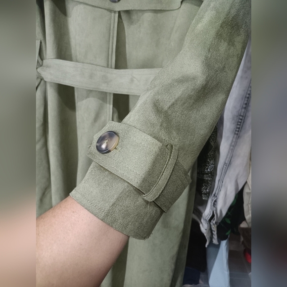 Black Label Green Trench Coat with Shoulder Epaulettes - Picture 8 of 8